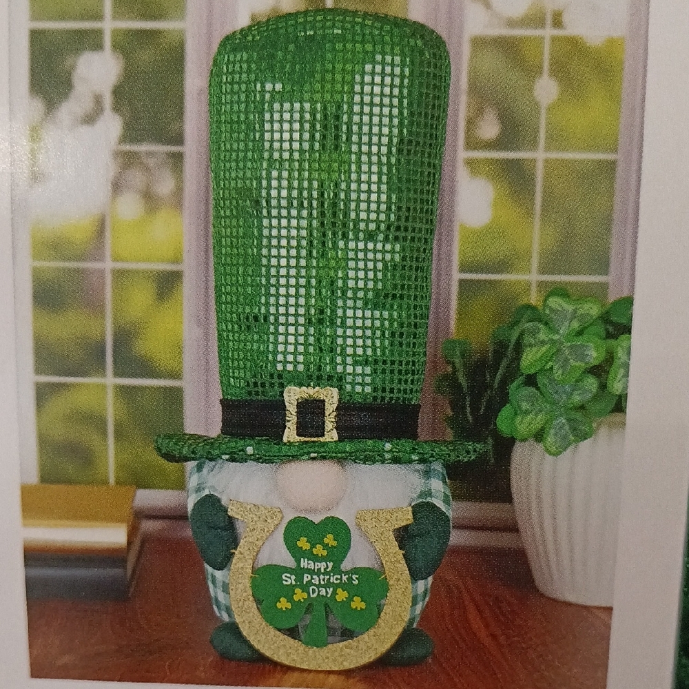16" St. Patrick's Day Gnome with Tall Green Sequin Hat